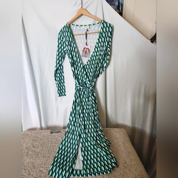 Long Sleeve Midi Arrow Geo Green Wrap Dress Diane von Furstenberg - Picture 4 of 16